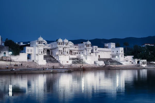 Pushkar Gölü görünümünü