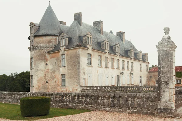 Hrad la Roche Courbon ve Francii — Stock fotografie