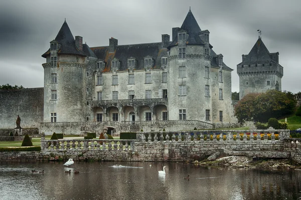 Castelo de la Roche Courbon em França — Fotografia de Stock