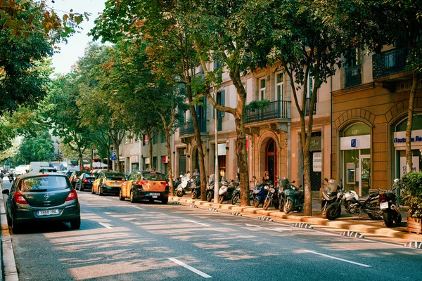 Streets of Barcelona on September 30, 2014 in Barcelona, Spain — Stock Photo, Image