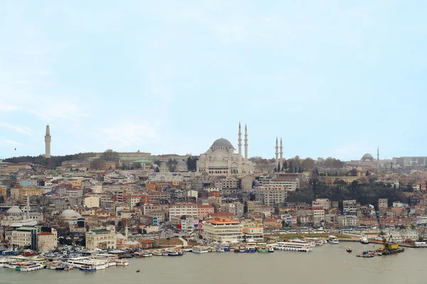 Istanbul, Turquie - 13 mars 2012 : Istanbul la capitale de la Turquie, ville touristique orientale — Photo