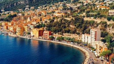 güneşli görünümü Körfezi ve lüks resort. Nice ve Monaco yakınındaki Villefranche-sur-Mer, Fransız reviera