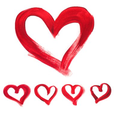 Boyalı kalpler çizilmiş