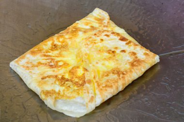 Roti , süt ve yumurta ile Tay tatlı gözleme. 