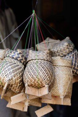 Kratip, bambu sepet yemek kutusu Tayland için.