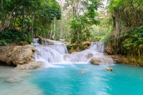 Kouangxi waterfall at Luang Prabang in Laos. — Stock Photo, Image