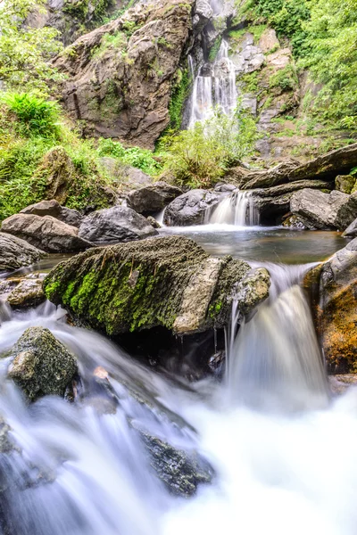 Khlong Lan cascade dans le parc national, Kamphaeng Phet Thaïlande . — Photo