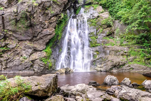 Khlong Lan waterfall in national park, Kamphaeng Phet Thailand. — Stock Photo, Image