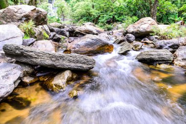 Milli Park, Kamphaeng Phet Tayland Khlong Lan şelale.