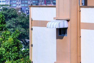 Slayt pencere güneşli yağmur geçirmez tente.