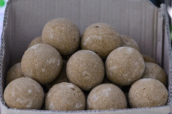 Em ball, effektiver Mikroorganismenball, der für den ökologischen Landbau verwendet wird. — Stockfoto