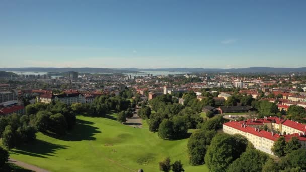 Oslo Noorwegen Prachtige Panoramische Luchtvideo Van Vliegende Drone Naar Oslo — Stockvideo