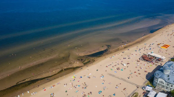 Majori Jurmala Łotwa Bałtycy Zdjęcie Lotu Drona Panoramicznego Piaszczystą Plażę — Zdjęcie stockowe