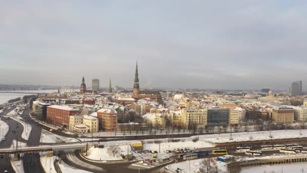 Riga Letland Baltics Prachtige Panoramische Luchtfoto Video Van Vliegende Drone — Stockvideo