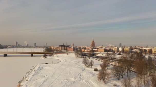 Riga Lettonie Baltique Belle Vidéo Aérienne Panoramique Drone Volant Sur — Video