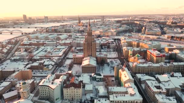 Riga Letónia Bálticos Belo Vídeo Aéreo Panorâmico Drone Voador Prédio — Vídeo de Stock