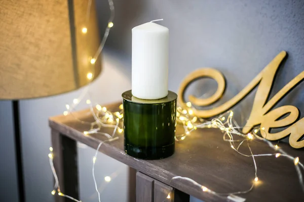 White Candle Green Stand Interior New Year Interior Garland Lights — Stock Photo, Image