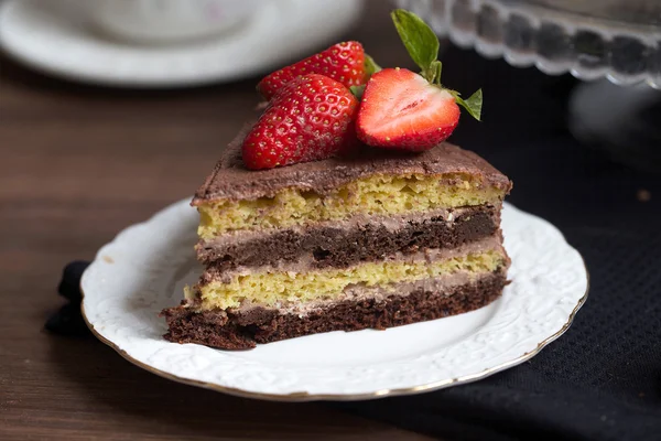 Homemade chocolate cake close-up — Stock Photo, Image