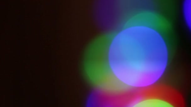 Luces de colores intermitentes. Fondo borroso . — Vídeo de stock