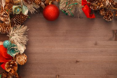 Noel dekorasyonları ahşap kurullarında. arka plan