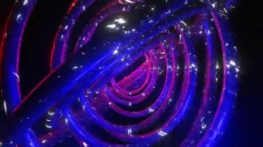 Dönen mor üç boyutlu halkalar ve parlak bir dokusu var. Döngülü animasyon. 3d hazırlayıcı