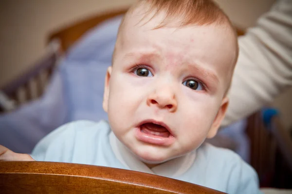 Retrato de un bebé llorando —  Fotos de Stock