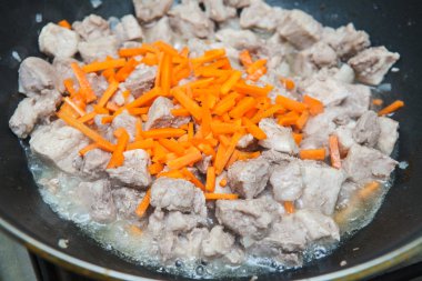 havuç güveç tava etli parçaları