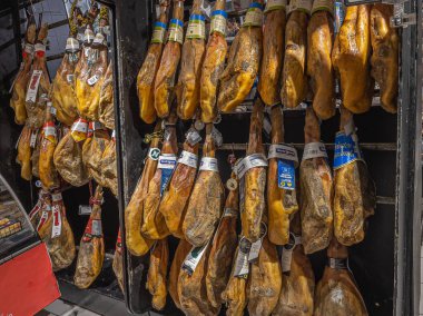 İber Jamon Serrano bir mağazada