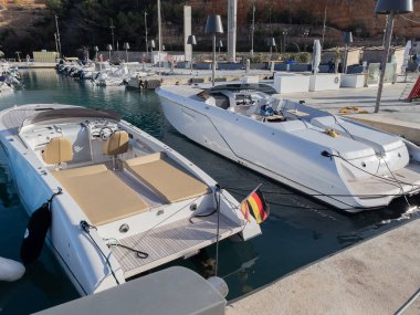 Port Adriano, Mallorca 'da lüks yatlar