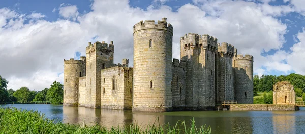 Castillo de Bodiam en Inglaterra — Foto de Stock