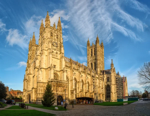 Catedral de Canterbury en rayos del atardecer, Inglaterra — Foto de Stock