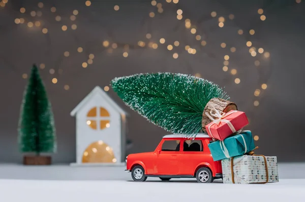 Red Car Christmas Tree Roof Background House Concept Theme Christmas — Stock Photo, Image