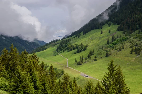 Alpský Výhled Hory Převzato Vaduzu Hlavního Města Lichtenštejnska — Stock fotografie