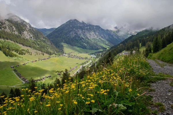 Alpský Výhled Hory Převzato Vaduzu Hlavního Města Lichtenštejnska — Stock fotografie