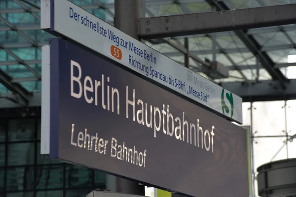 Sign Berlin Hauptbahnhof — Zdjęcie stockowe