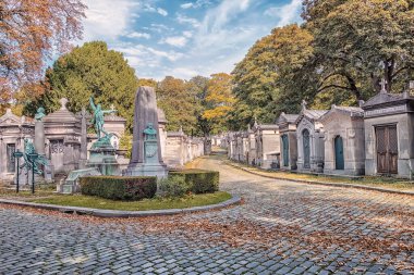 Paris 'teki Pere Lachaise Mezarlığı