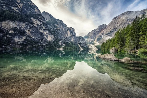 Lago Braies Pragser Wildsee Jižní Tyrolsko Itálie — Stock fotografie