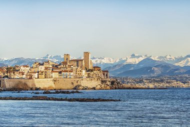 Antibes 'teki Fransız Rivierası kıyısı.