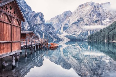 Lago di Braies - Pragser Wildsee, Güney Tyrol, İtalya
