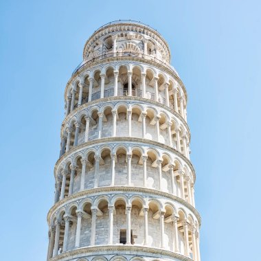 Eğik Pisa Kulesi, İtalya