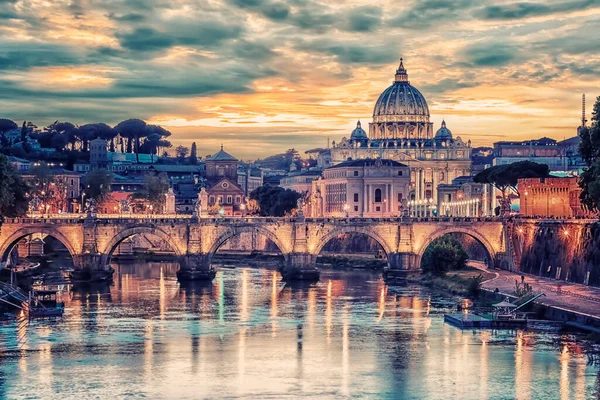 Kota Roma Saat Matahari Terbenam — Stok Foto