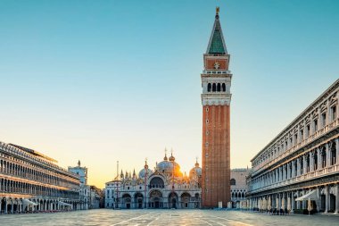 İtalya 'nın Venedik şehrinde San Marco Meydanı