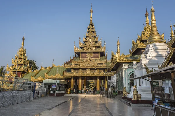 Shwedagon pagoda Yangon — Stock Photo, Image