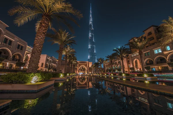 Burj Khalifa desde Souk Al Bahar — Foto de Stock