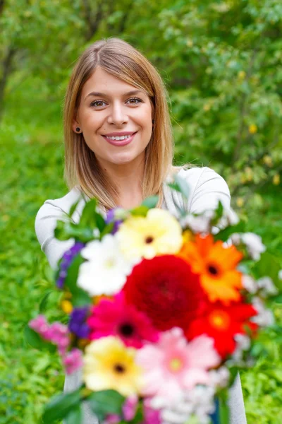 Smiling woman in love — Stock Photo, Image