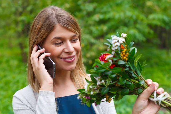 Smiling woman in love — Stock Photo, Image