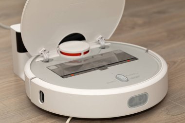 resmi bir otomatik akıllı robot Hoover'ın