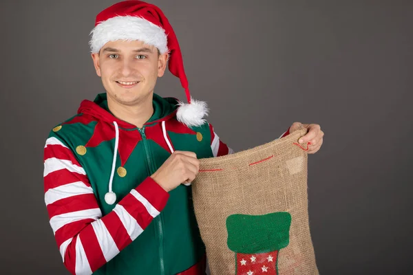 Portrait Handsome Man Wearing Grinch Costume Smiling Camera Grey Background — Stock Photo, Image