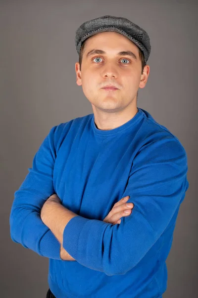 Retrato Guapo Artista Rubio Con Ojos Azules Mirada Expresiva Con — Foto de Stock