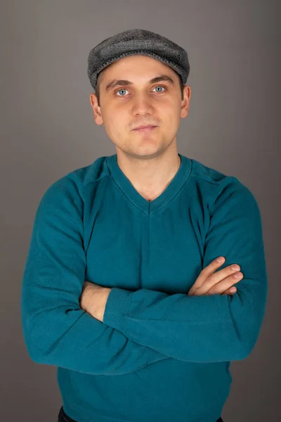 Retrato Guapo Artista Rubio Con Ojos Azules Mirada Expresiva Con — Foto de Stock